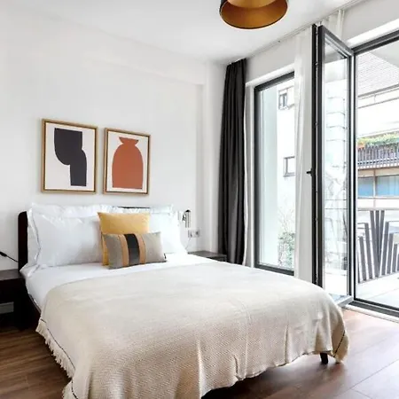 Elegant & Charming In Beyoglu Апартаменты *